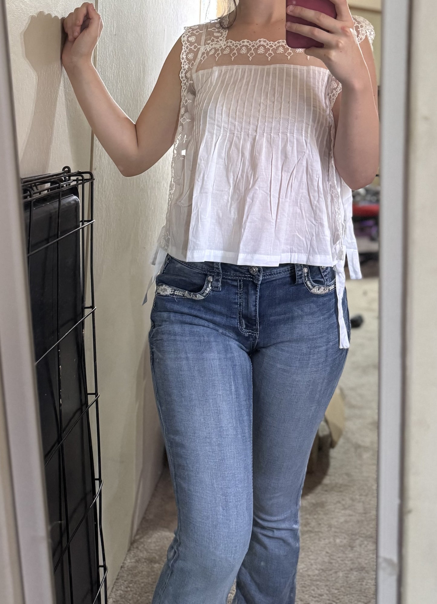 Women's White Lace Cropped Tank